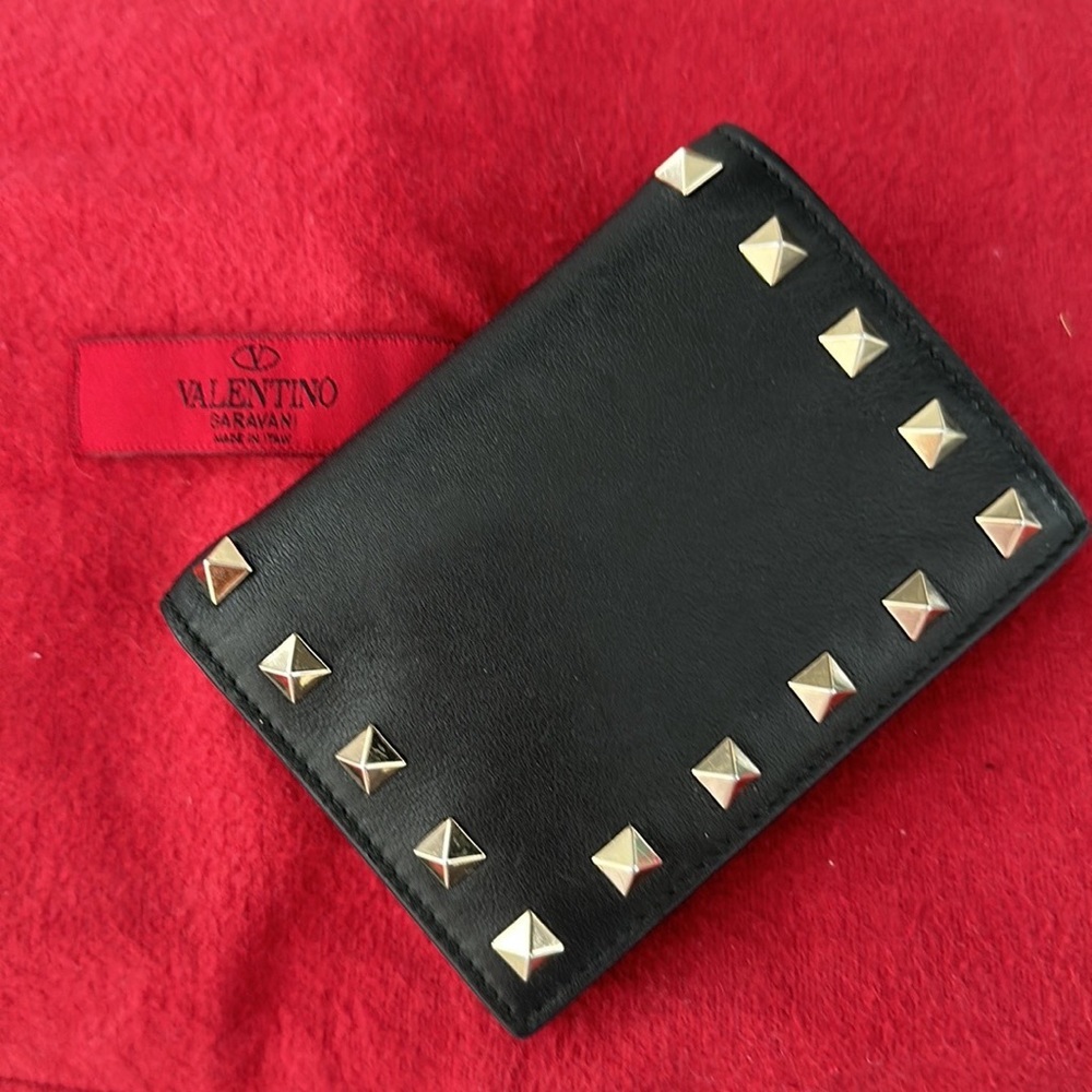 Authentic Black Valentino Rockstud leather wallet